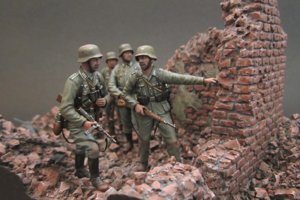 Dioramas and Vignettes: Choosing direction, photo #9