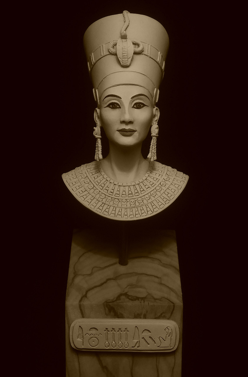 Sculpture: Nefertiti, photo #5