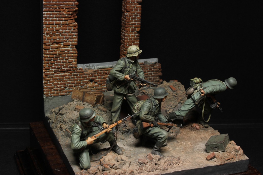 Dioramas and Vignettes: Street fight, photo #3