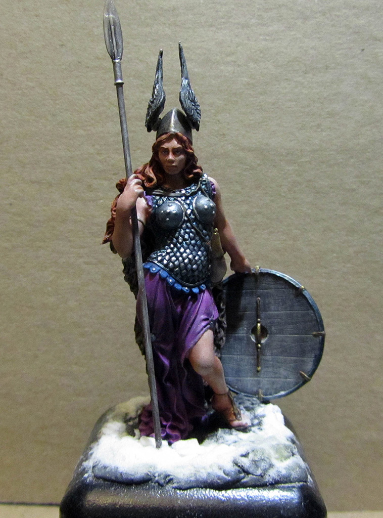 Figures: Brunhilda, photo #2