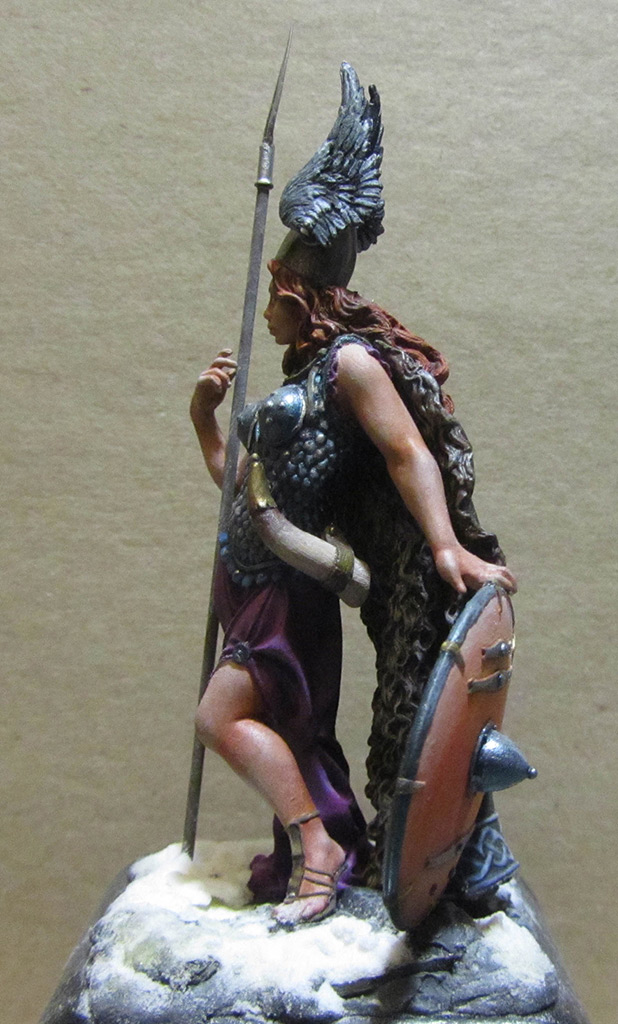 Figures: Brunhilda, photo #4