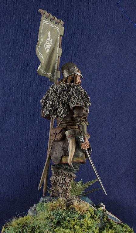 Figures: Viking standard-bearer, photo #6