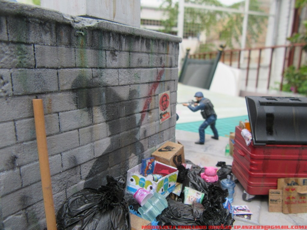 Dioramas and Vignettes: The dirtiest corner of NY, photo #13