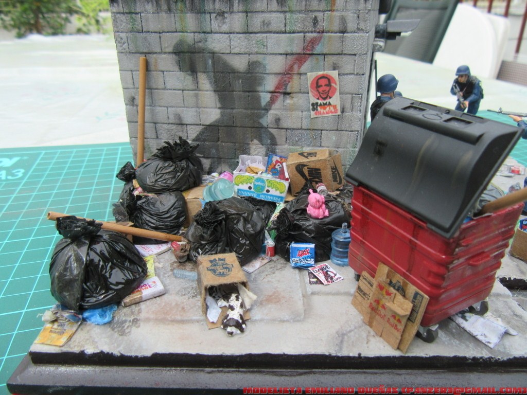 Dioramas and Vignettes: The dirtiest corner of NY, photo #2