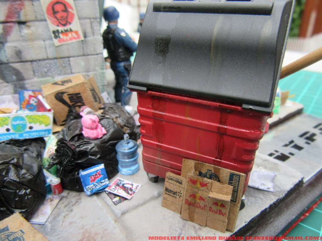 Dioramas and Vignettes: The dirtiest corner of NY, photo #6