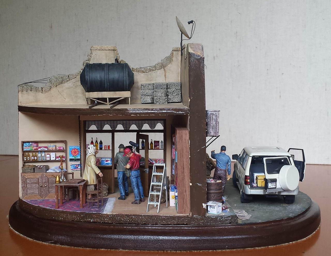 Dioramas and Vignettes: Take cover!, photo #3