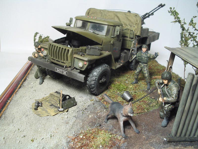 Dioramas and Vignettes: Alert at the checkpoint, photo #4