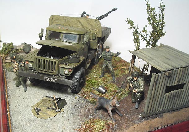 Dioramas and Vignettes: Alert at the checkpoint