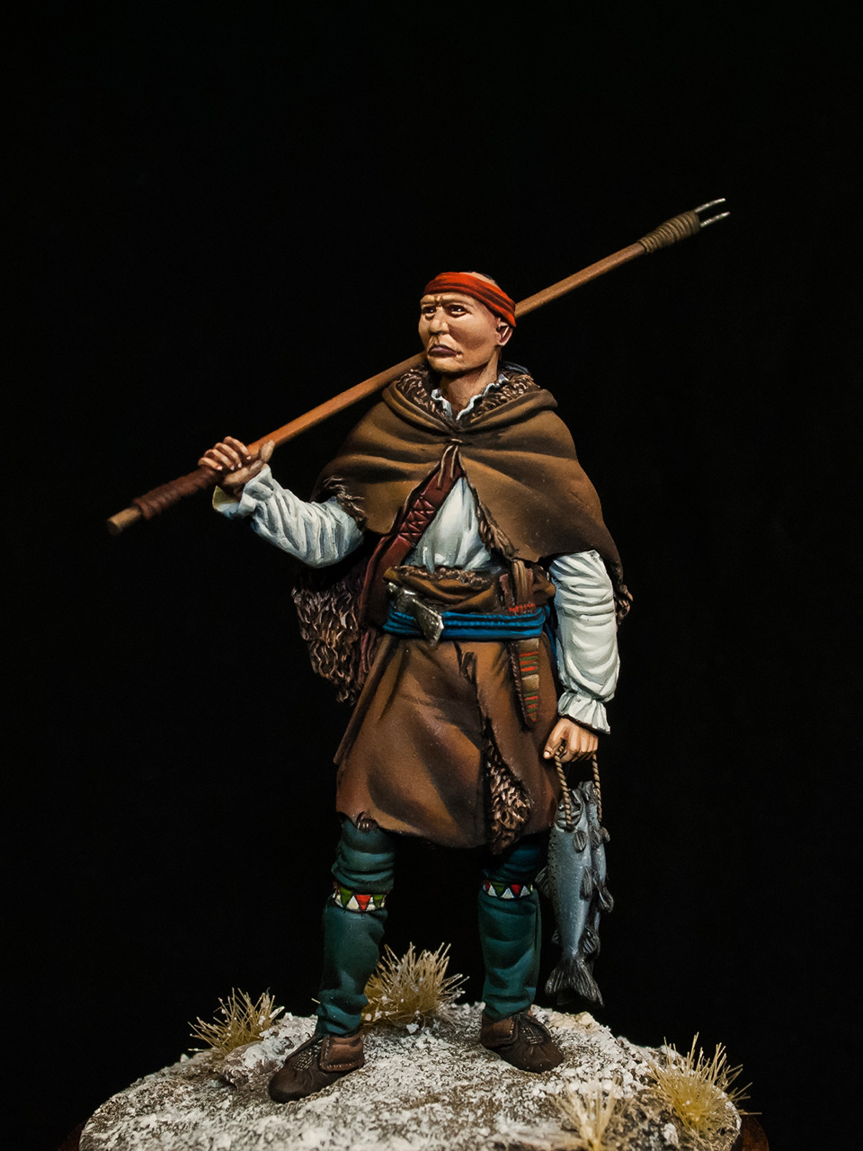 Figures: Iroquois fisher, photo #1