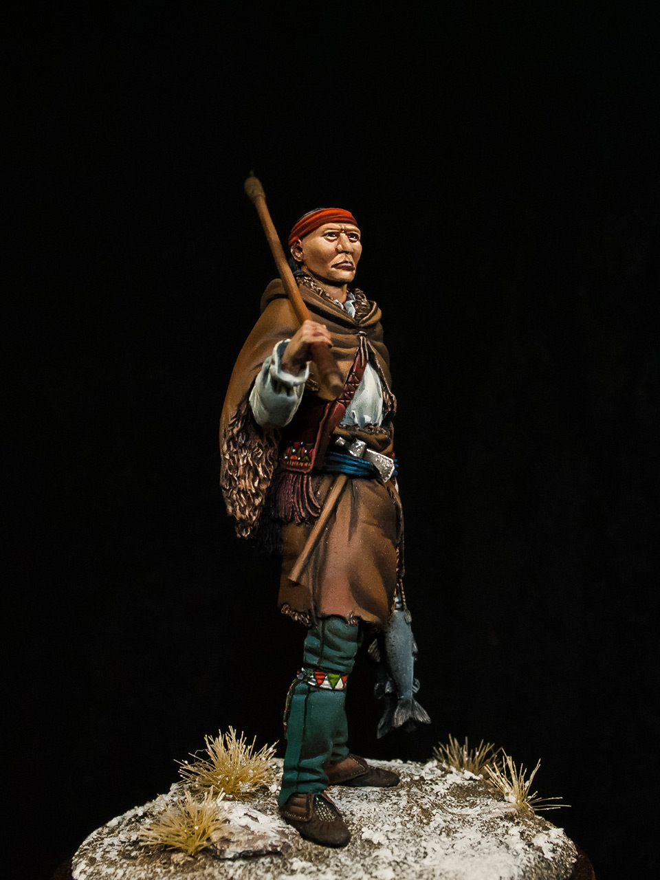 Figures: Iroquois fisher, photo #11