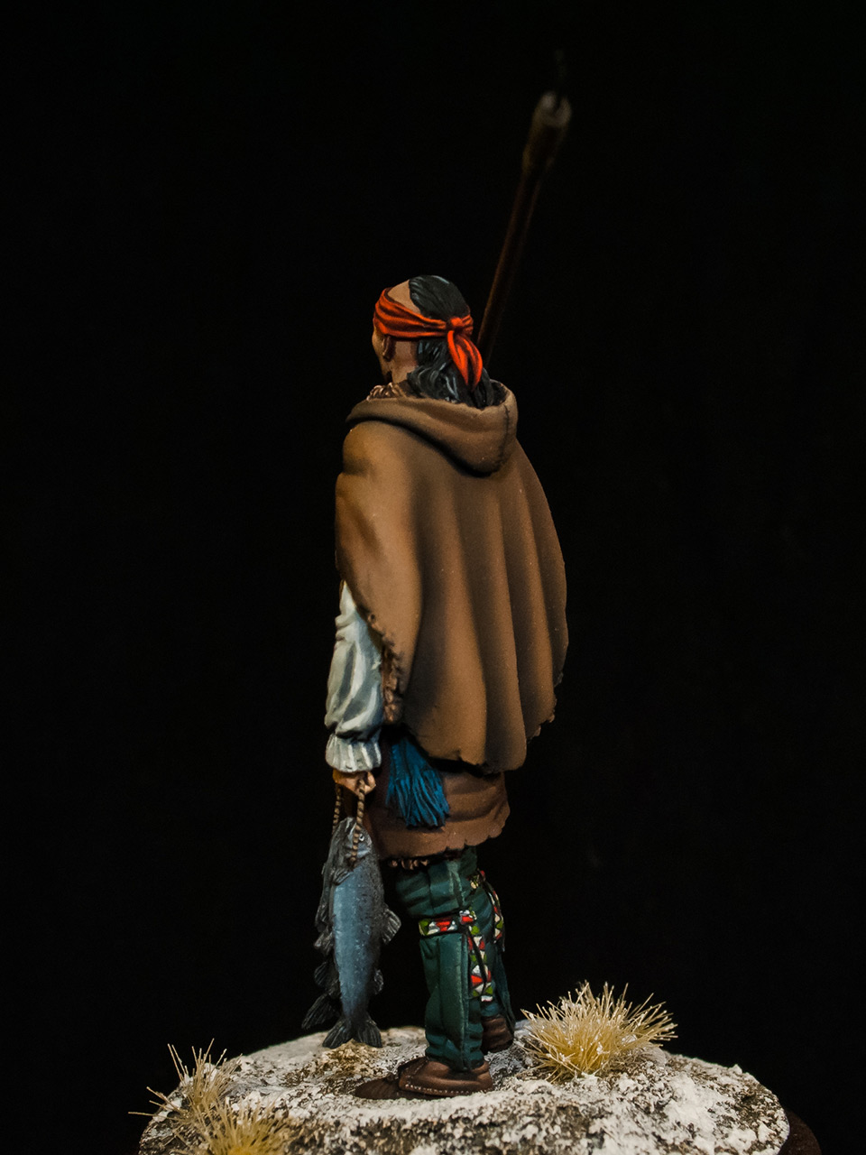 Figures: Iroquois fisher, photo #5