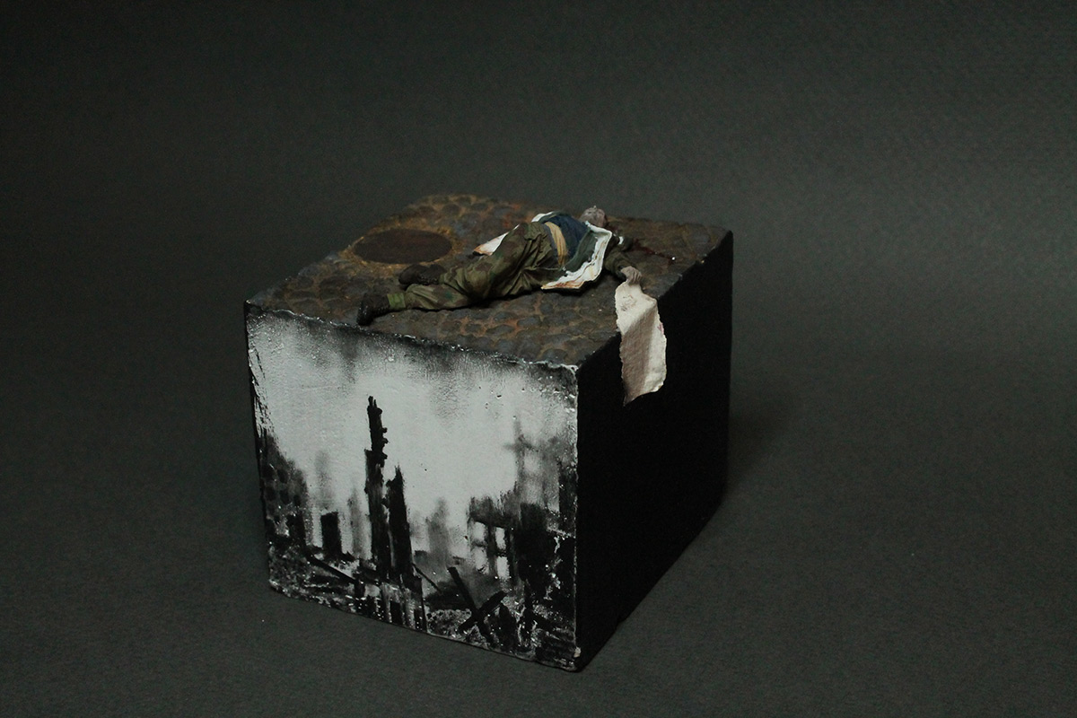 Dioramas and Vignettes: Fallen one, photo #1