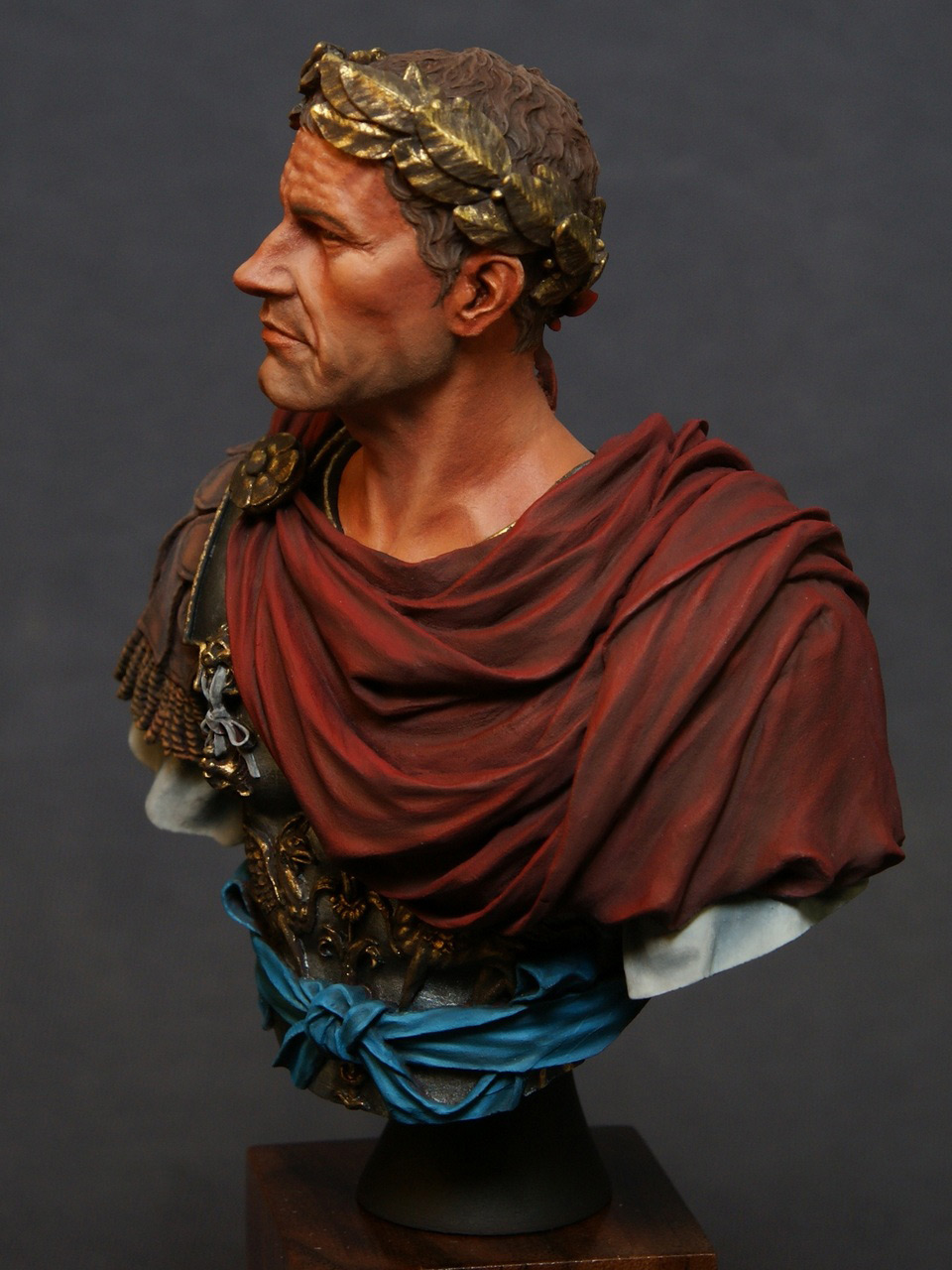 Figures: Caesar, photo #3