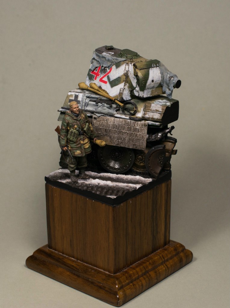 Dioramas and Vignettes: Last man standing, photo #2