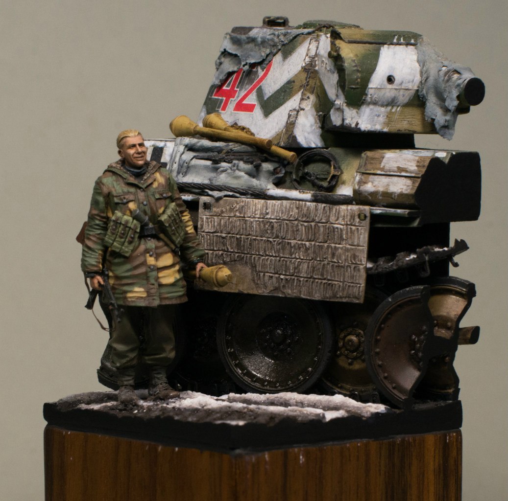 Dioramas and Vignettes: Last man standing, photo #4