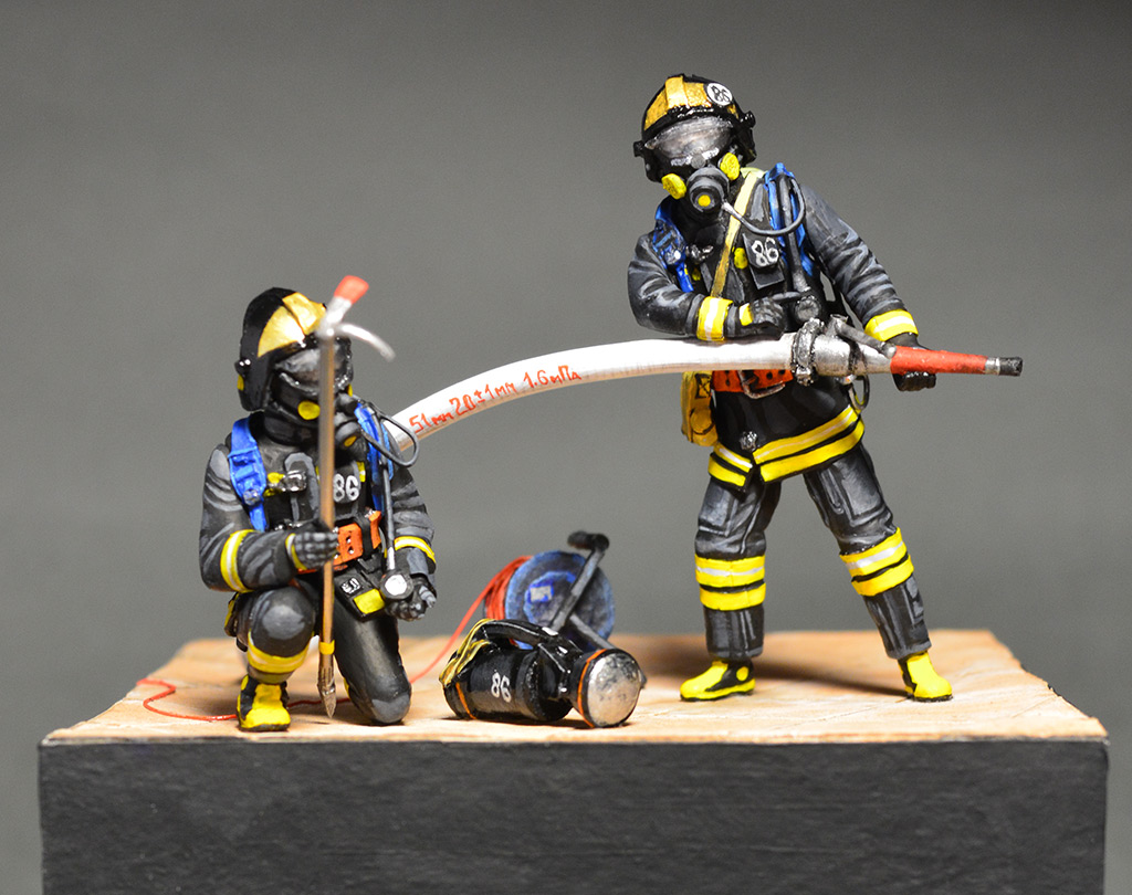 Figures: Firemen of 86th dept., photo #2