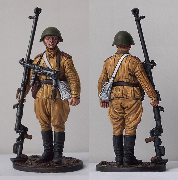 Figures: Aimer of AT rifle, Red Army