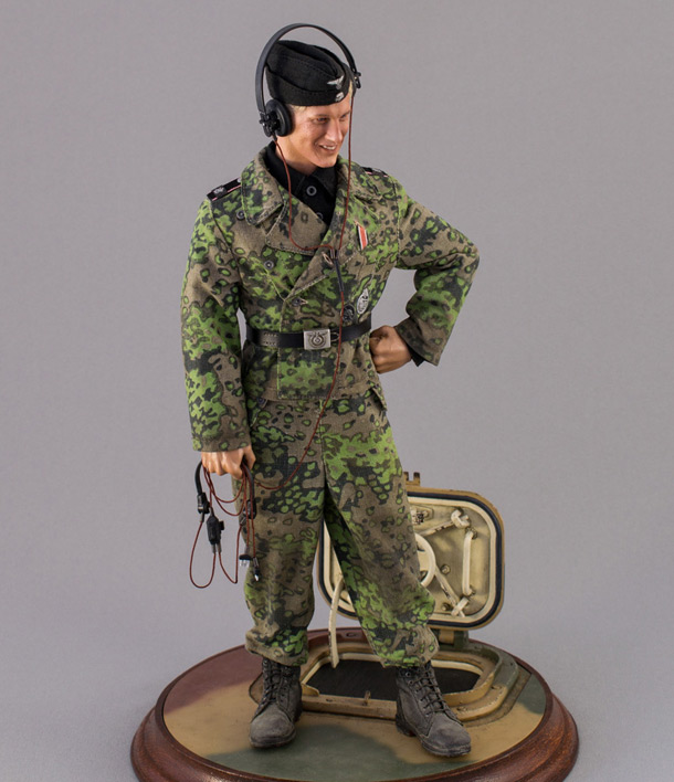 Dioramas and Vignettes: Tiger I crewman, LSSAH, Belgium, June 1944