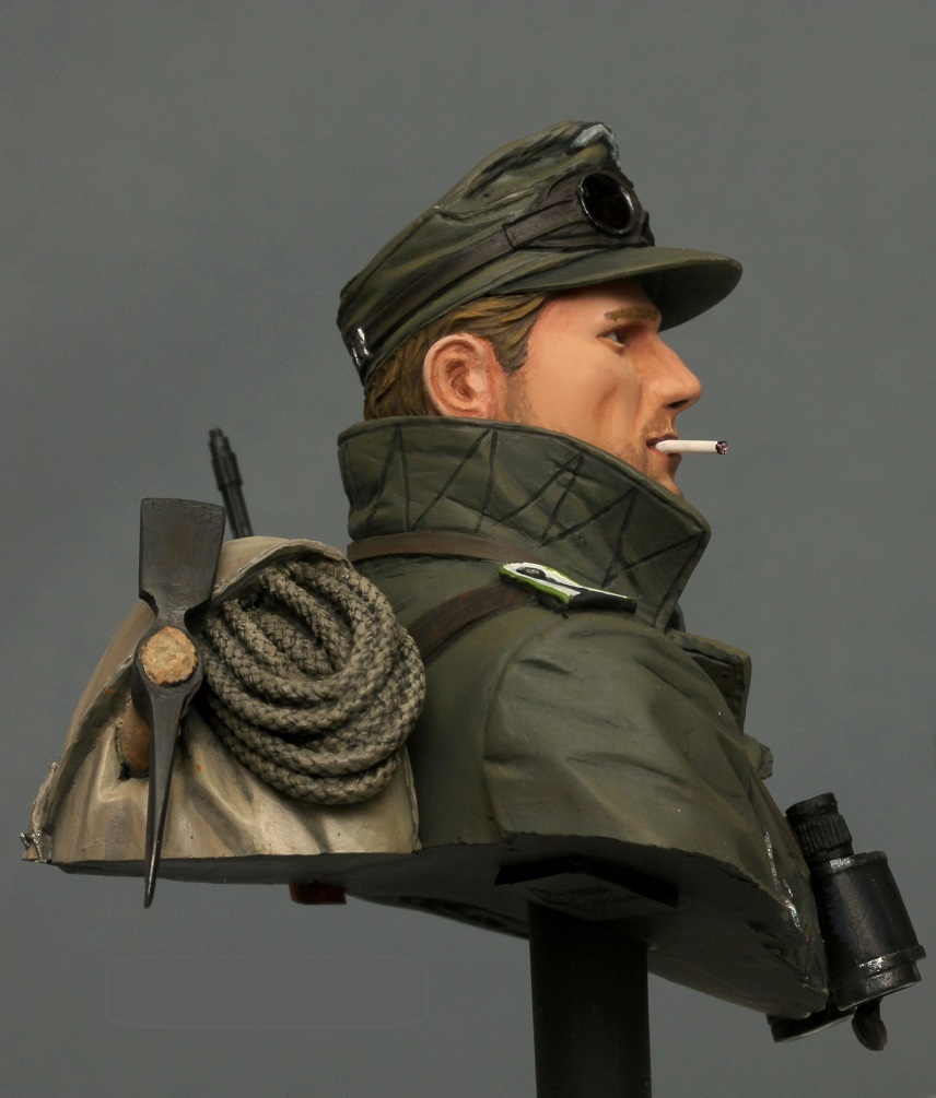 Figures: German mountain trooper, 1942, photo #4