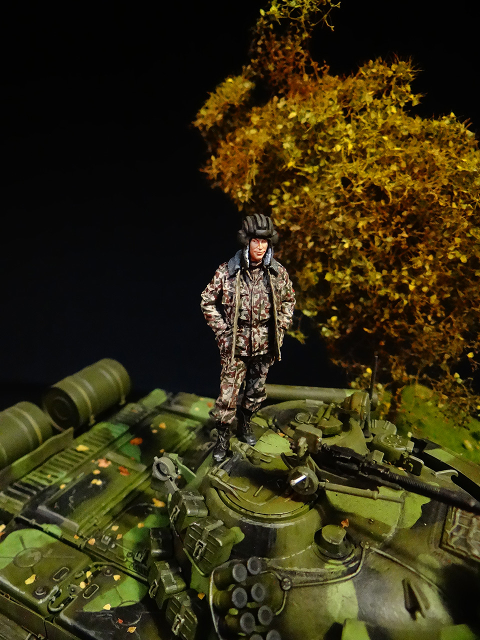 Dioramas and Vignettes: T-55AM, Russian Marines, photo #14