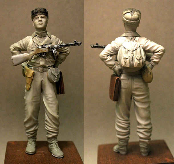 Sculpture: Red Army mountain trooper