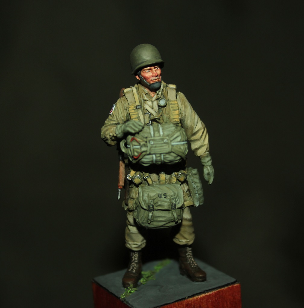Figures: Paratrooper, photo #1