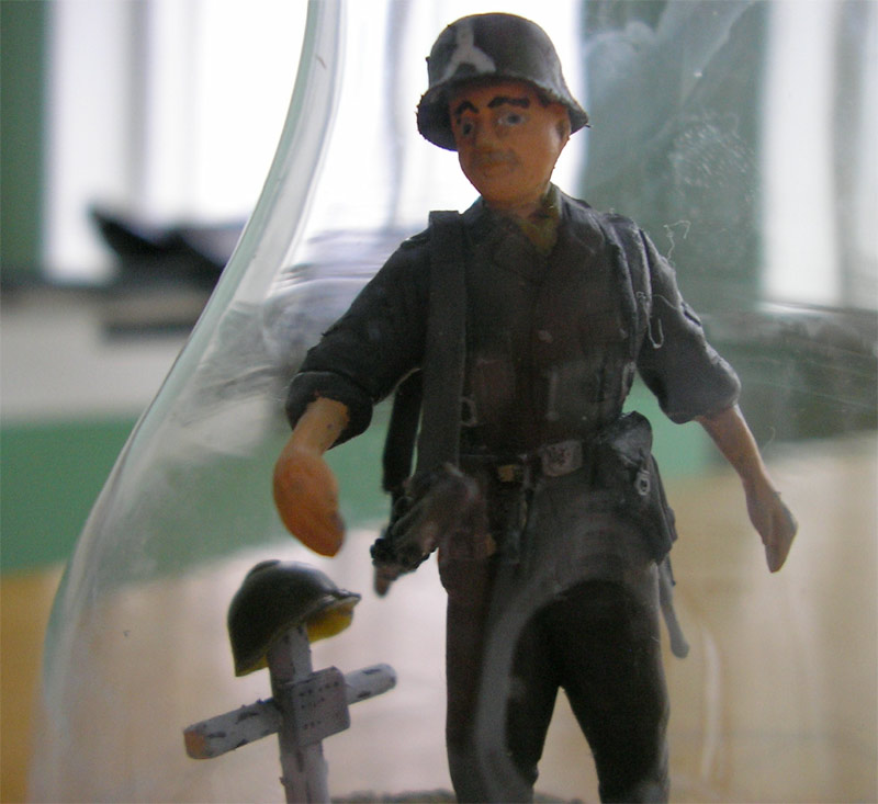 Учебка: Фигурка в лампочке, фото #1