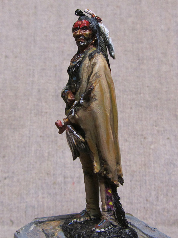 Figures: Blackfoot warrior, photo #4