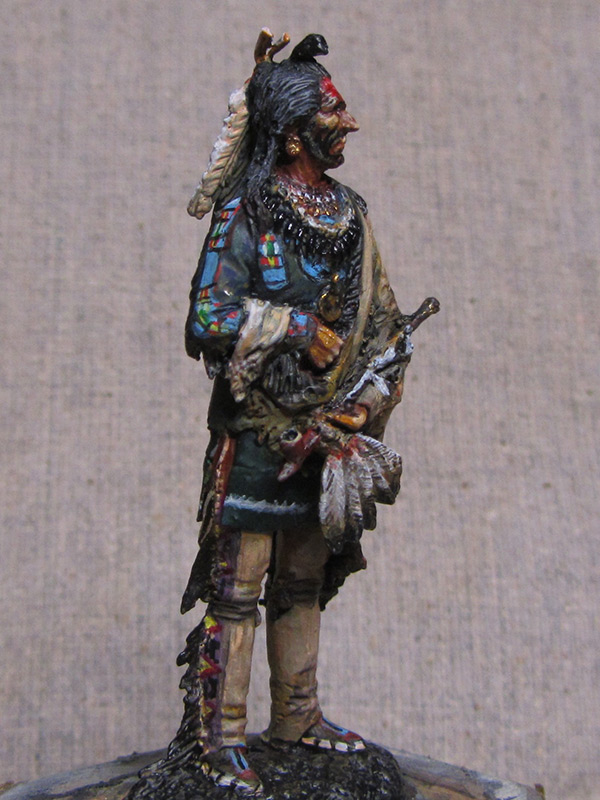 Figures: Blackfoot warrior, photo #5