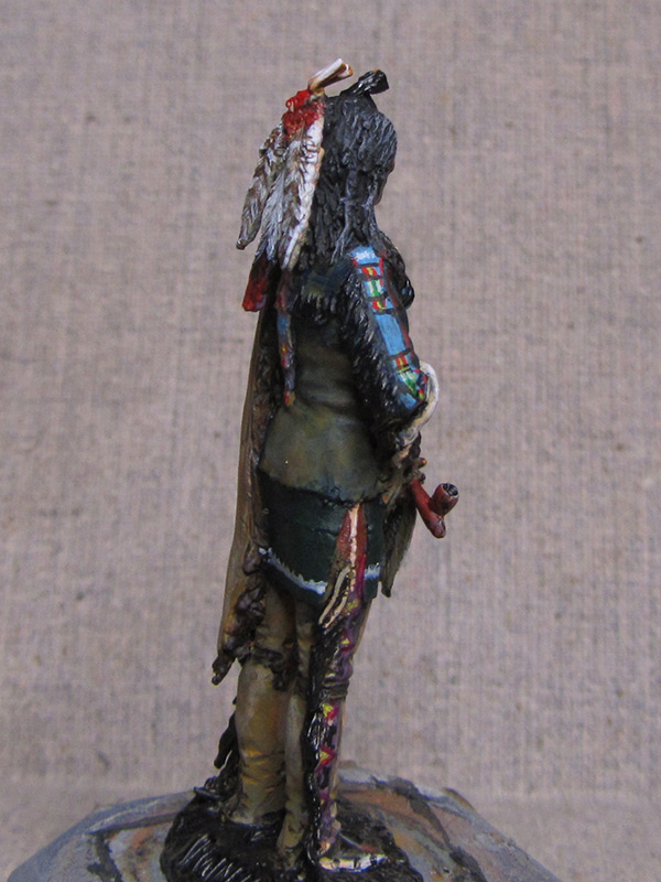 Figures: Blackfoot warrior, photo #6