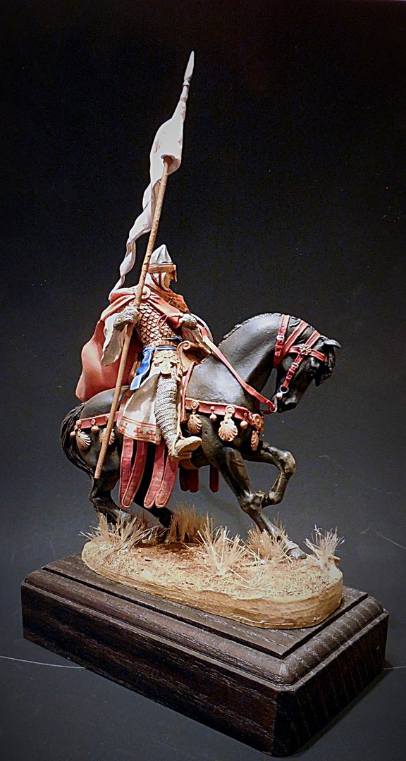Figures: Mounted crusader, photo #2