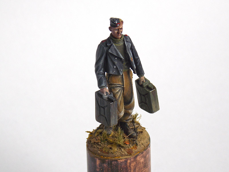 Figures: German SPG crewman, photo #2