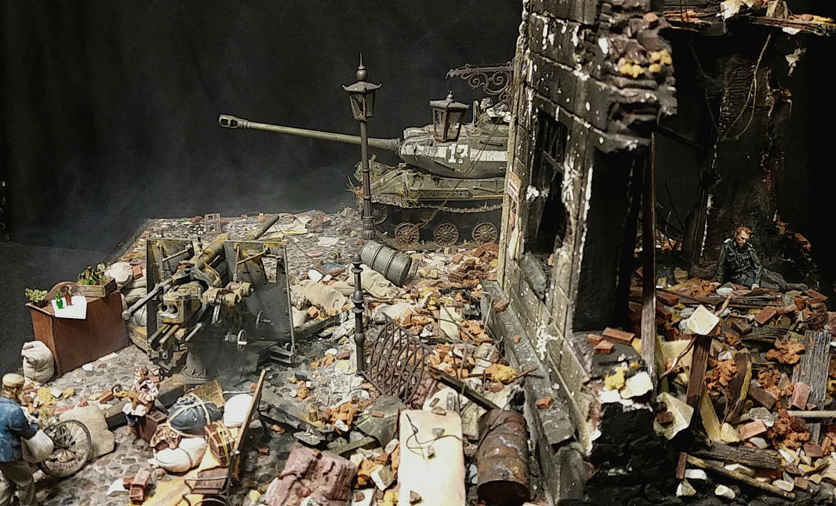 Dioramas and Vignettes: 1945, photo #6