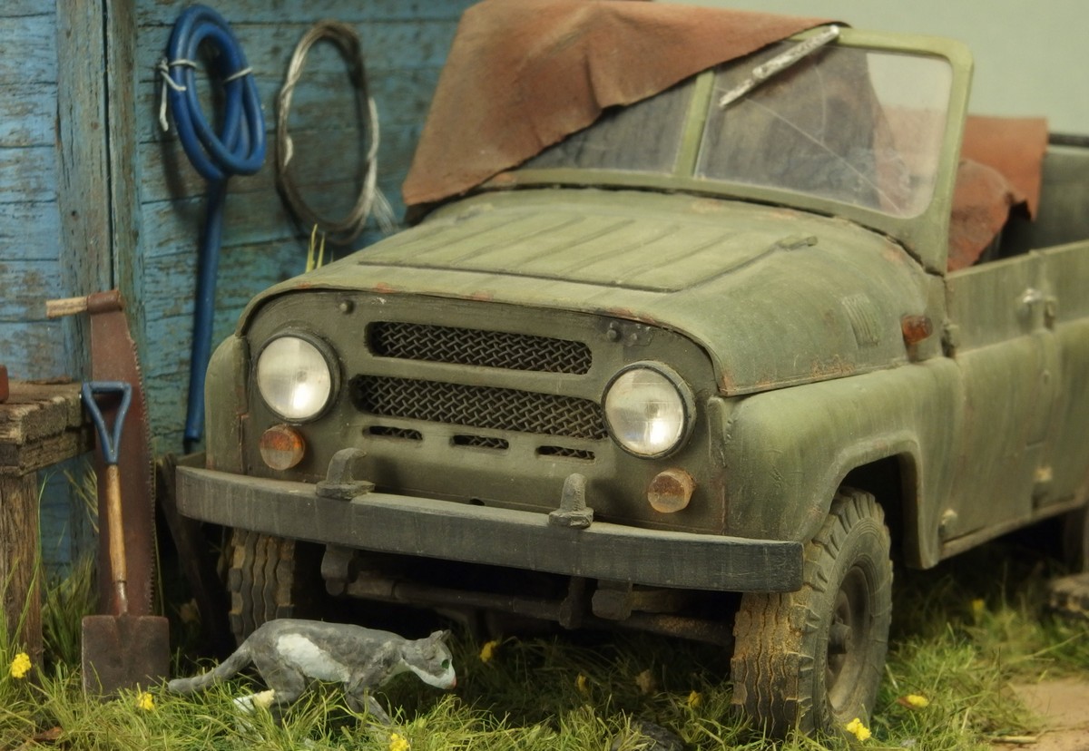 Dioramas and Vignettes: UAZ-469 at the backyard, photo #10