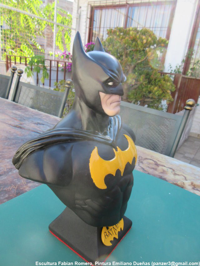 Sculpture: Batman, photo #5