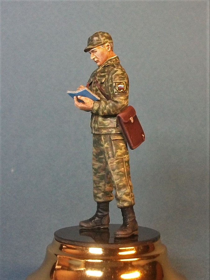 Figures: Russian army officer, 2000s, photo #3