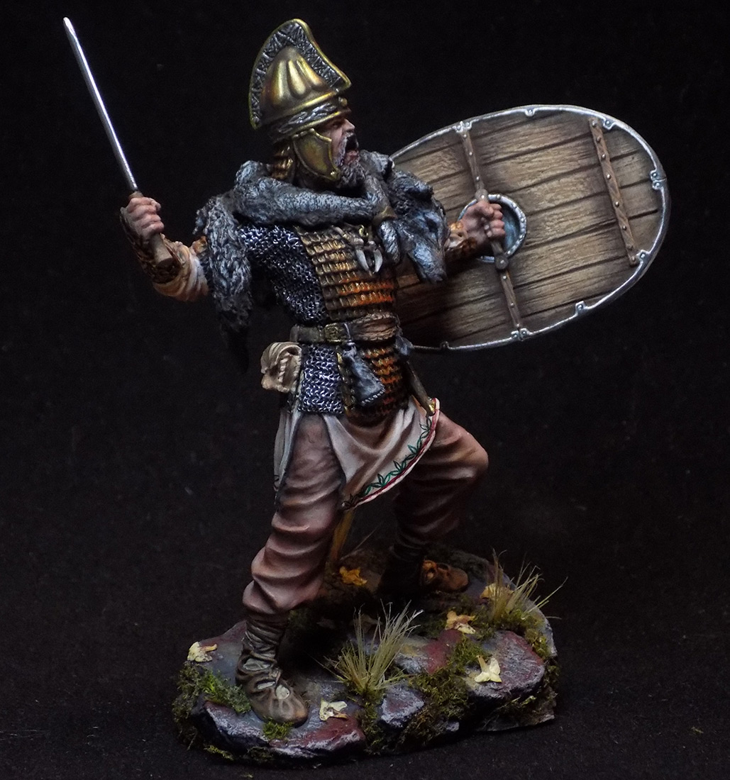 Figures: Dacian warrior, photo #2