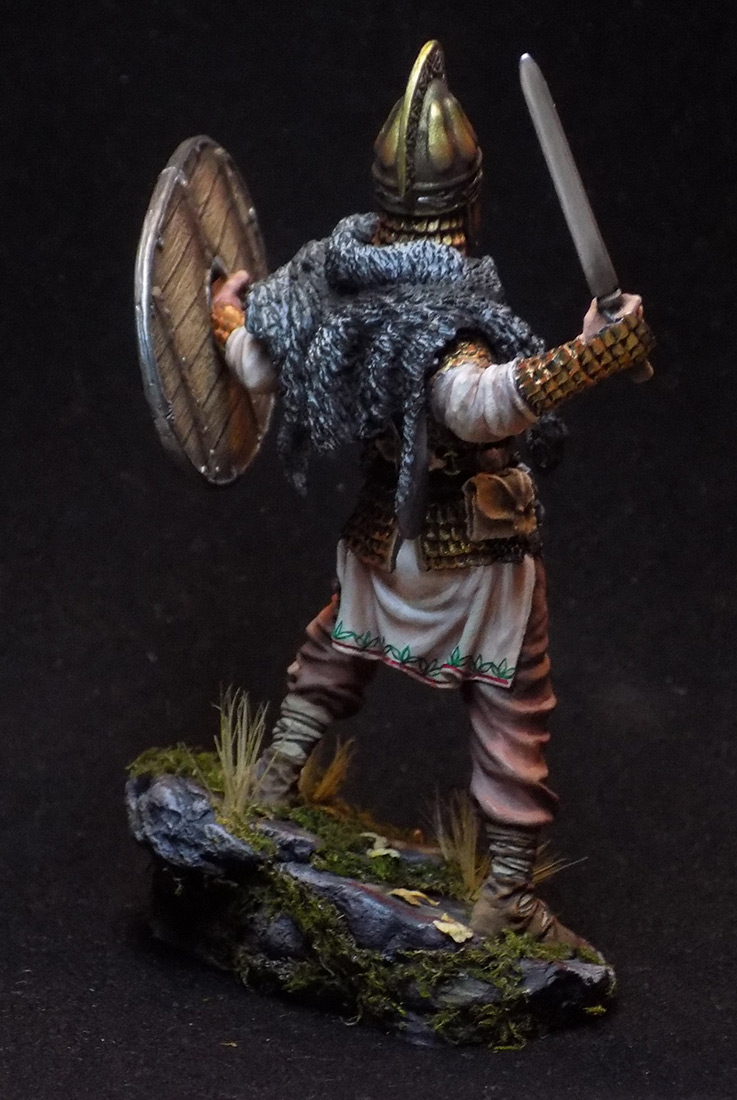 Figures: Dacian warrior, photo #4