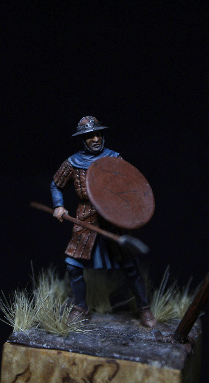 Figures: English warrior, XIV cent., photo #4
