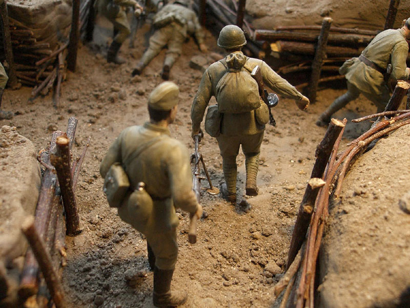 Dioramas and Vignettes: Hold the Line!!, photo #3