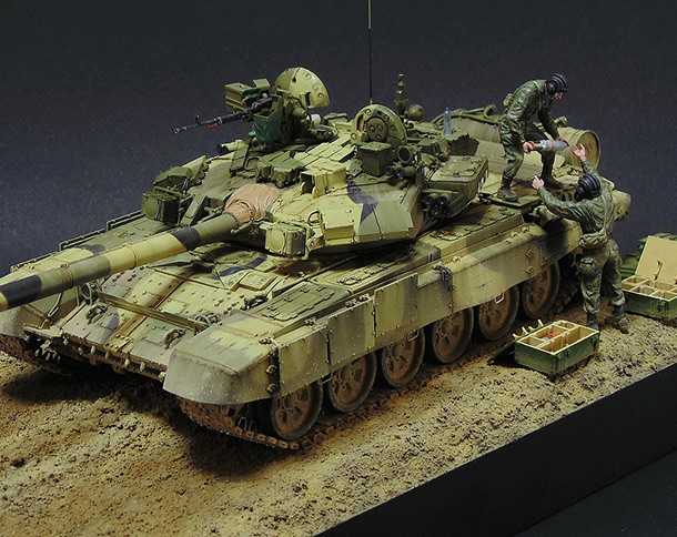 Dioramas and Vignettes: T-90A. Ammo loading