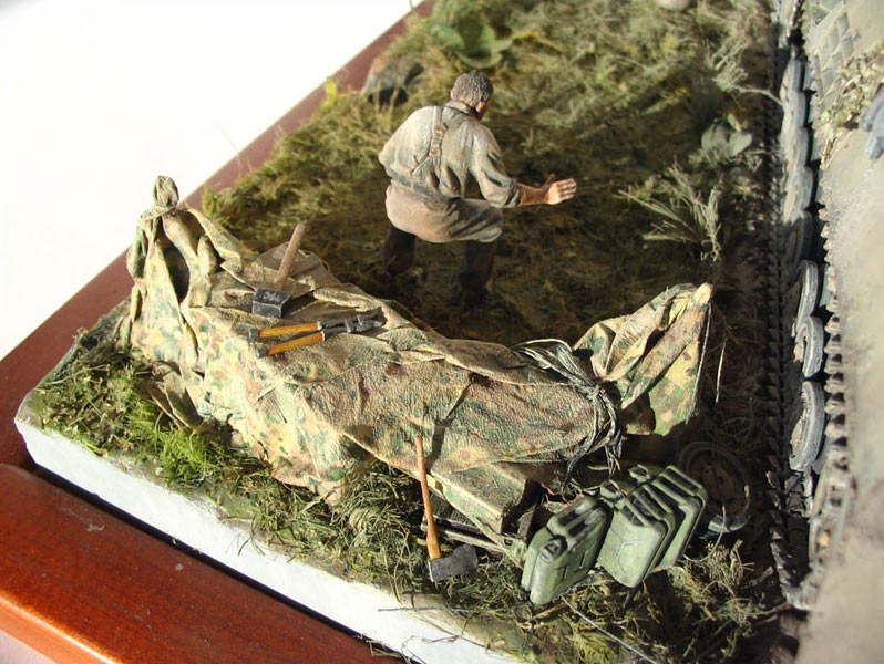 Dioramas and Vignettes: Sport is Peace, photo #11