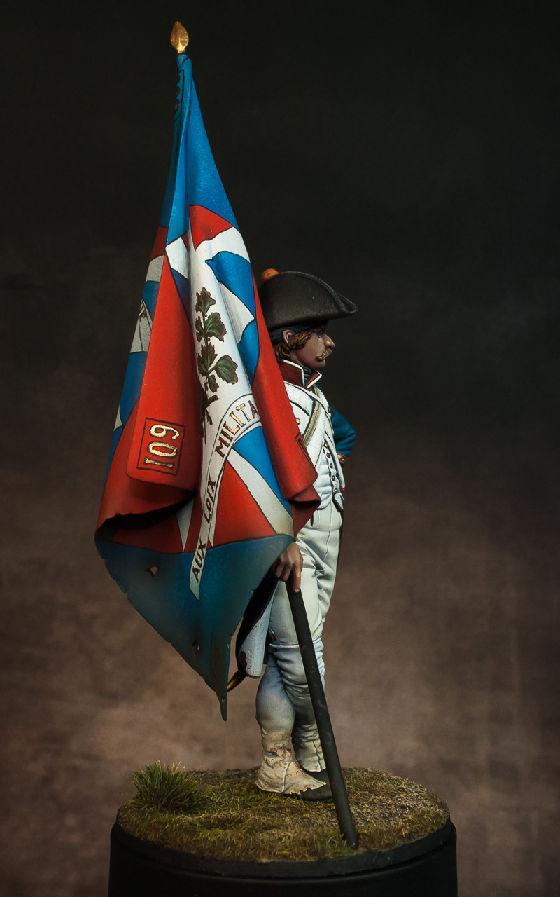 Figures: French revolutionary standard bearer, photo #5