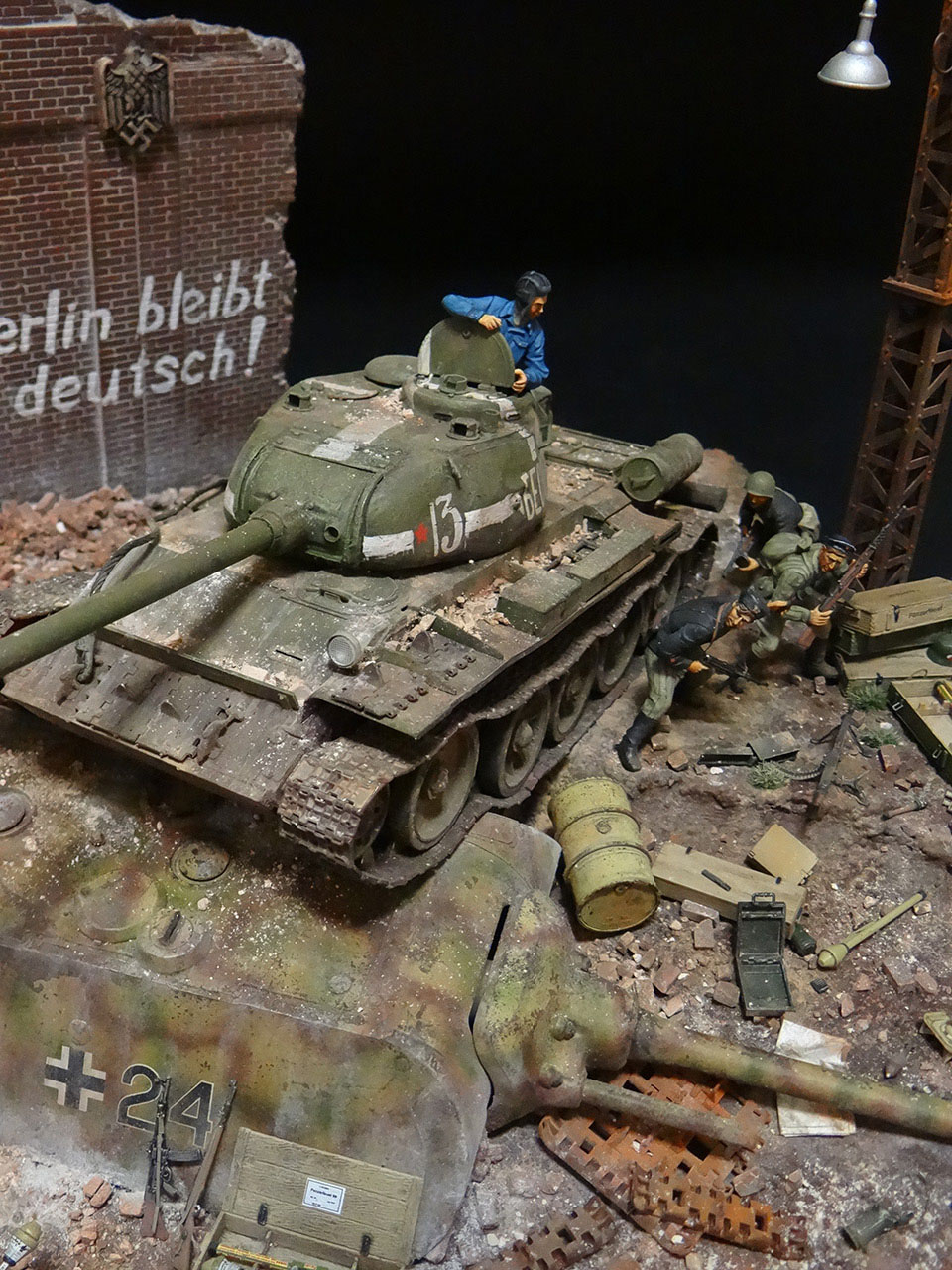 Dioramas and Vignettes: Berlin 1946, photo #23