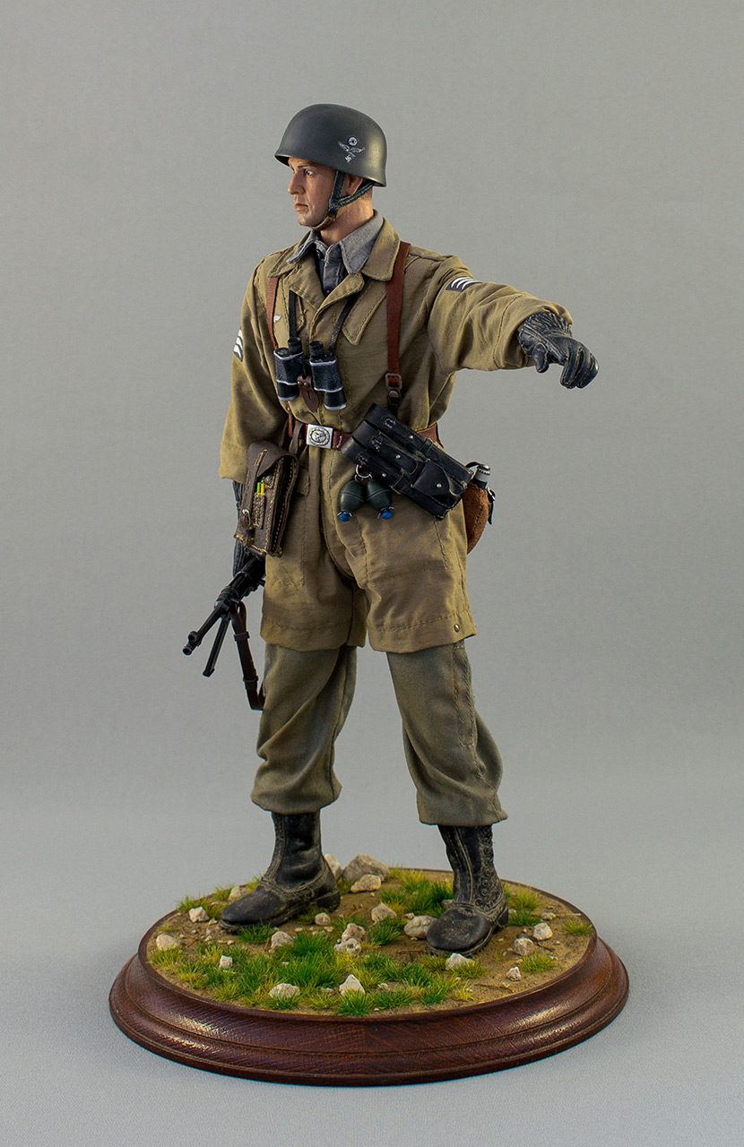 Figures: Luftwatte paratrooper. Crete, May 1941, photo #8