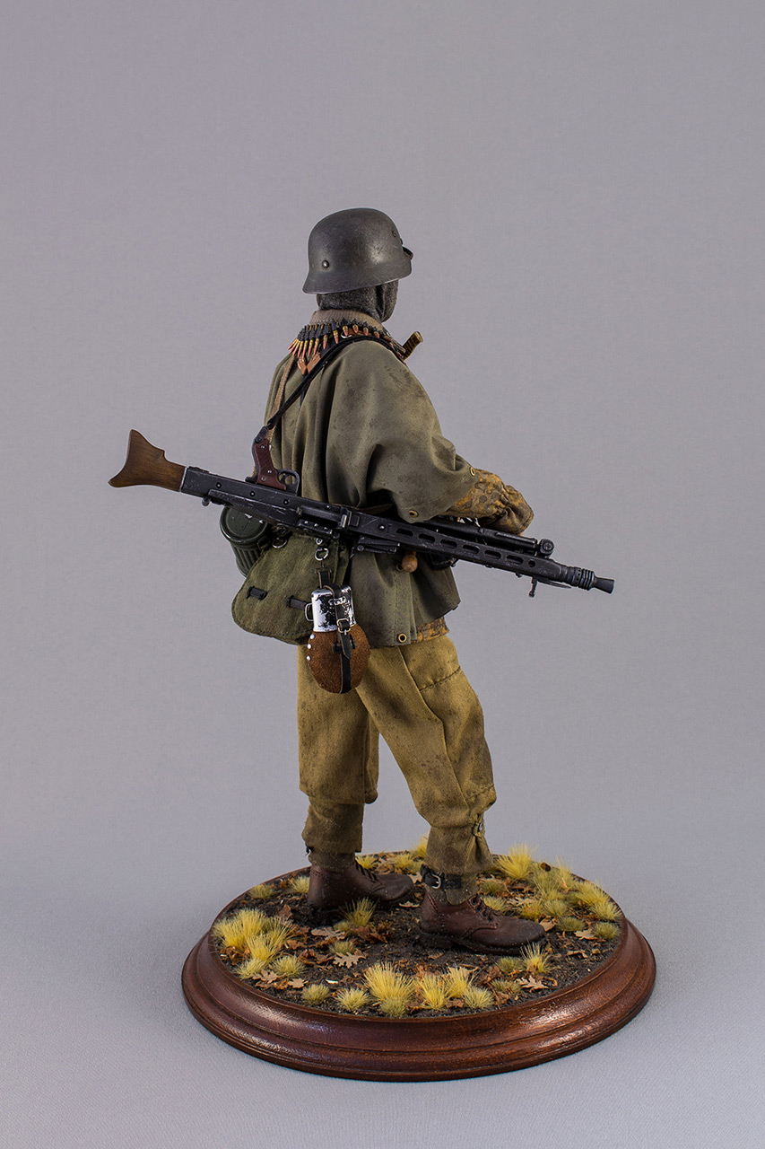 Figures: SS machine gunner, Kampfgruppe Hansen, photo #4