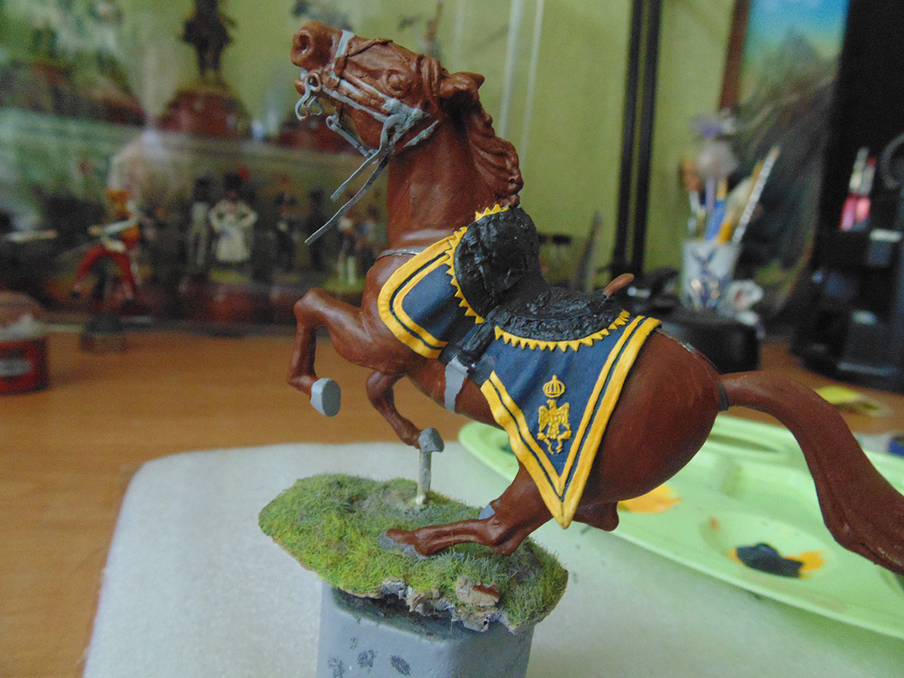 Sculpture: Red lancer, photo #7