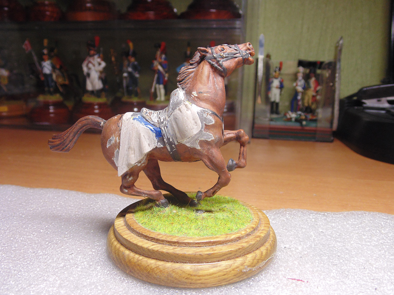 Sculpture: Red lancer, photo #9