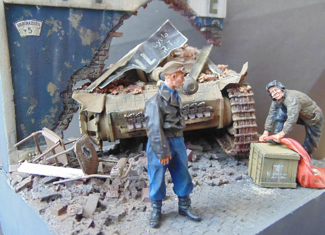 Dioramas and Vignettes: The Trophy, photo #3