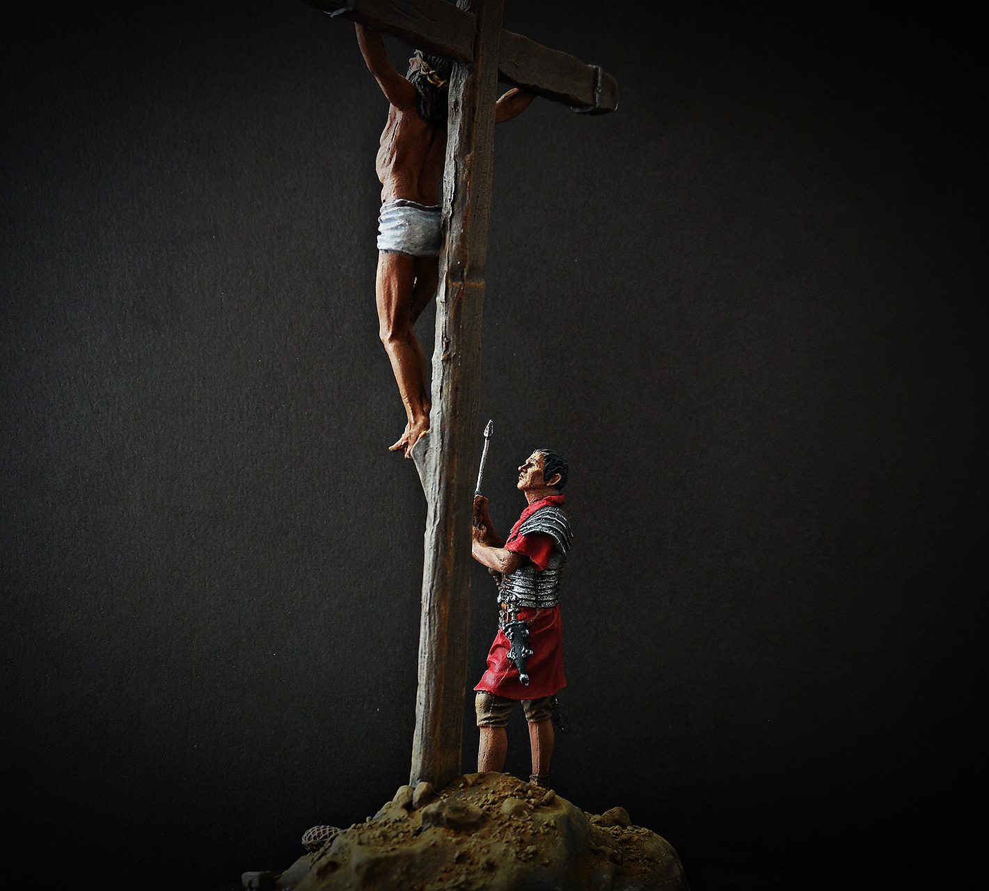 Dioramas and Vignettes: The Crucifixion, photo #4